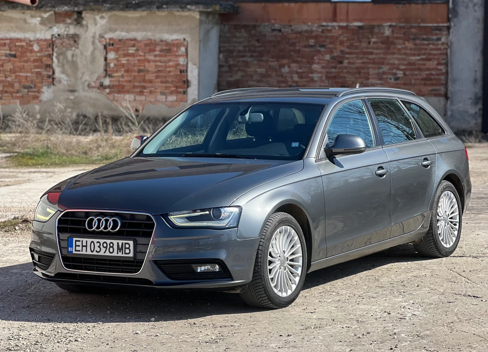 Audi A4 2.0 TDI, снимка 3 - Автомобили и джипове - 54376273