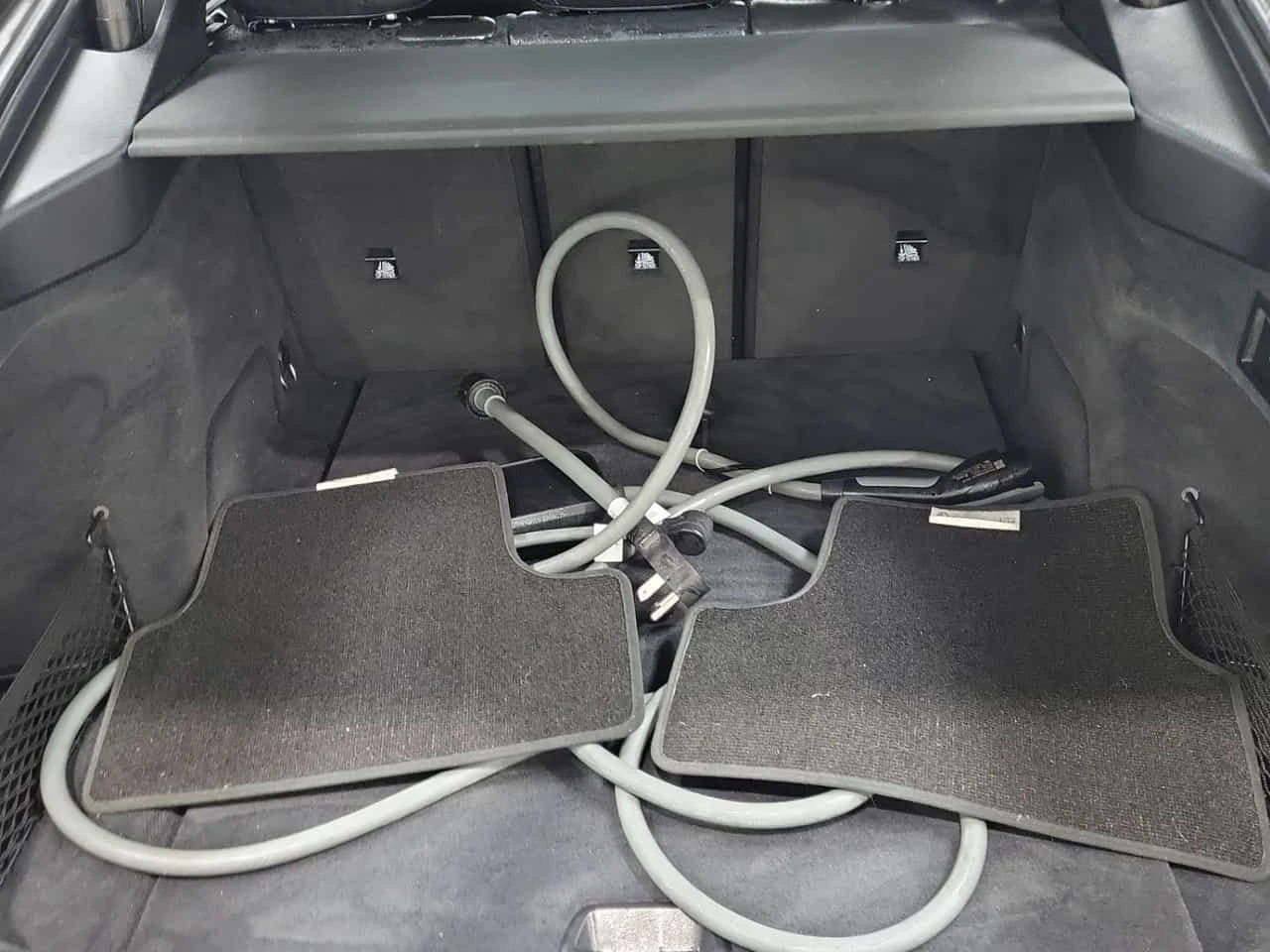 BMW i4 * EDRIVE40 * 360 * AMBIENT * SUNROOF * KEYLESS, снимка 15 - Автомобили и джипове - 54383849