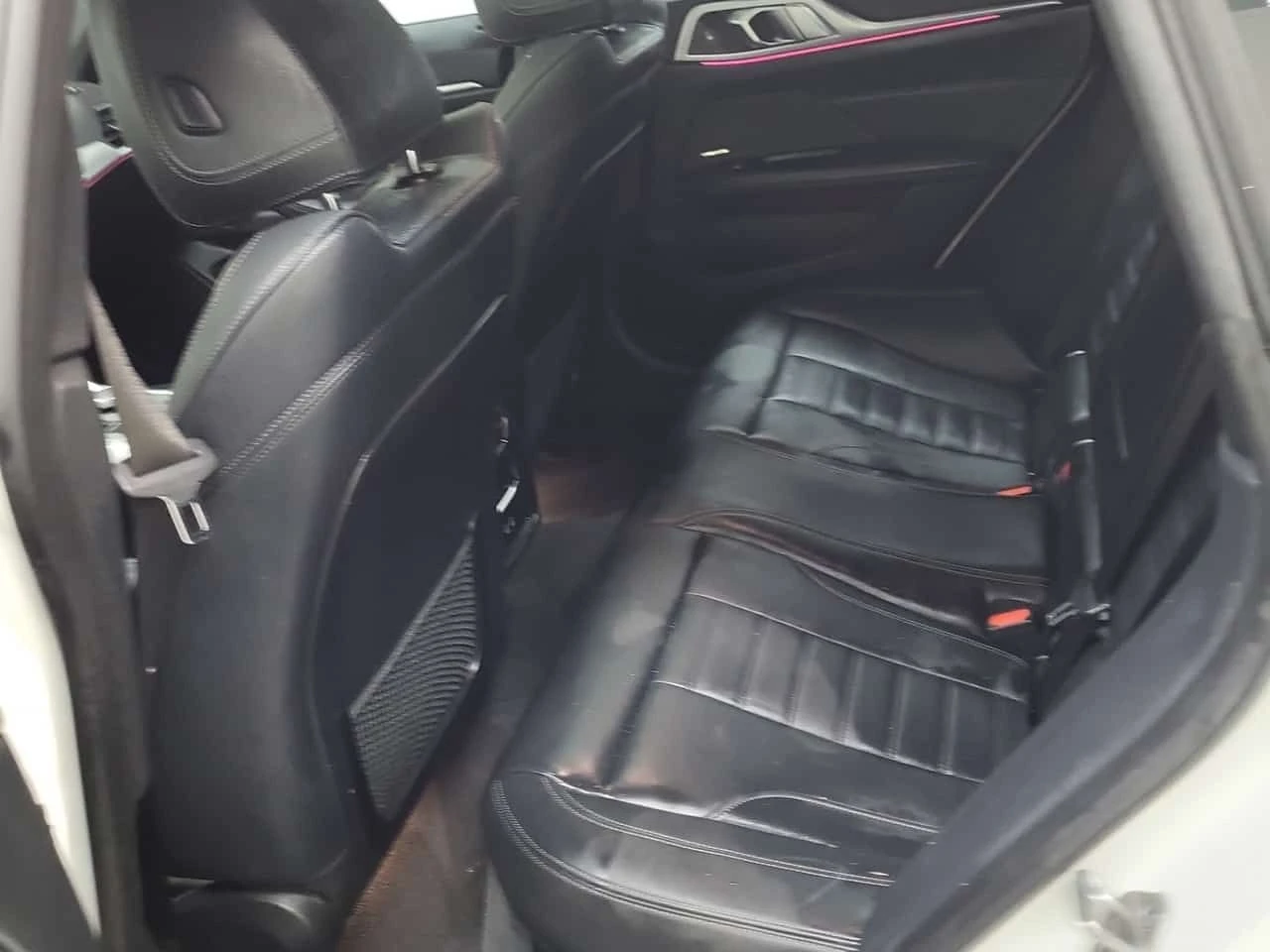 BMW i4 * EDRIVE40 * 360 * AMBIENT * SUNROOF * KEYLESS, снимка 14 - Автомобили и джипове - 54383849