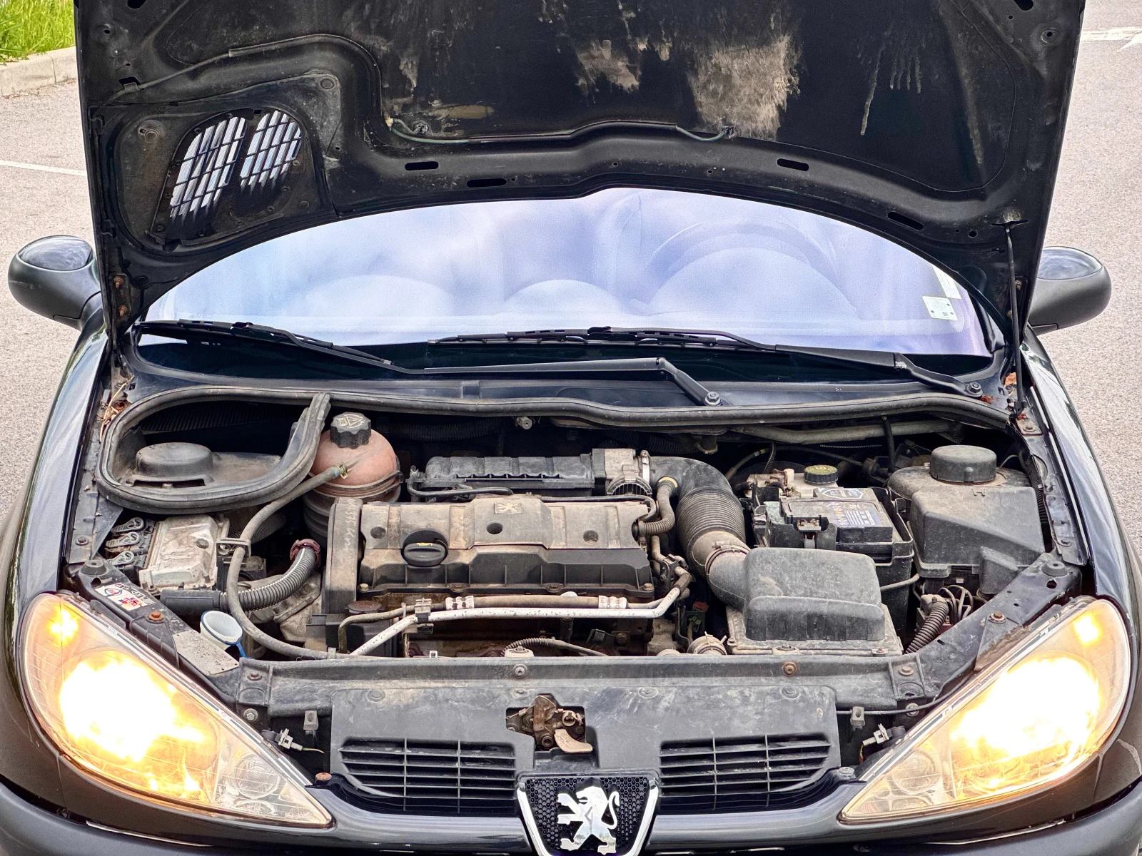 Peugeot 206 cc, снимка 11 - Автомобили и джипове - 54496063