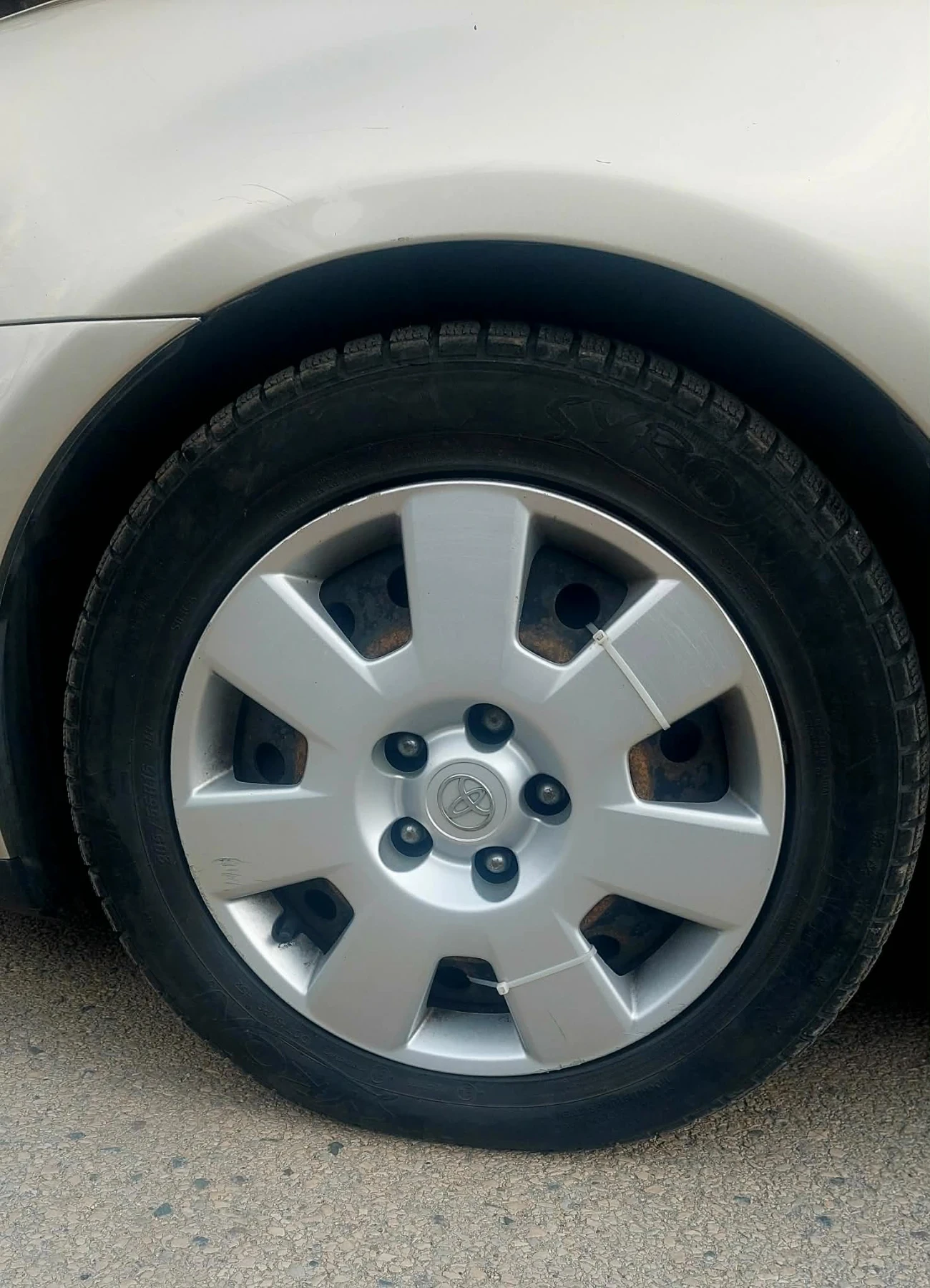 Toyota Avensis 2.2 D cat, снимка 5 - Автомобили и джипове - 54645503