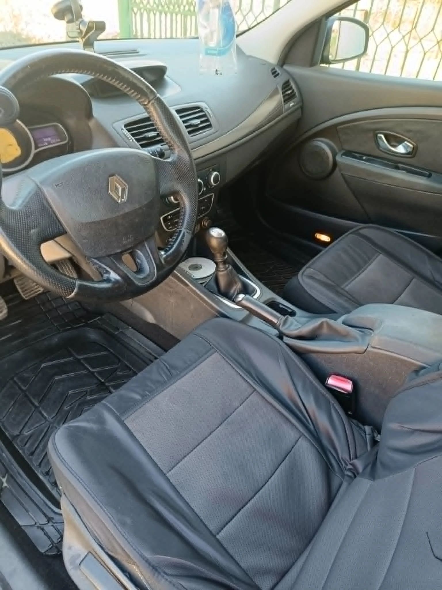 Renault Megane, снимка 7 - Автомобили и джипове - 54670812