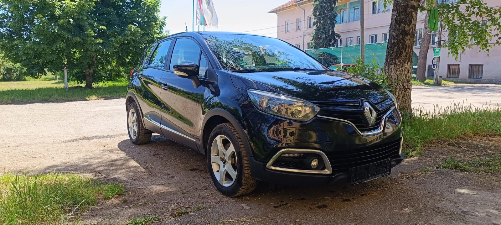 Renault Captur 1.5DCI 90k. c, снимка 8 - Автомобили и джипове - 54718989
