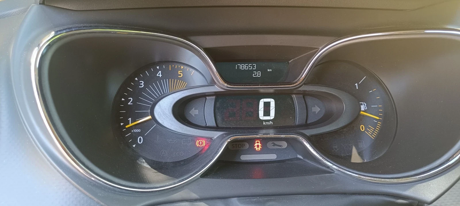 Renault Captur 1.5DCI 90k. c, снимка 16 - Автомобили и джипове - 54718989