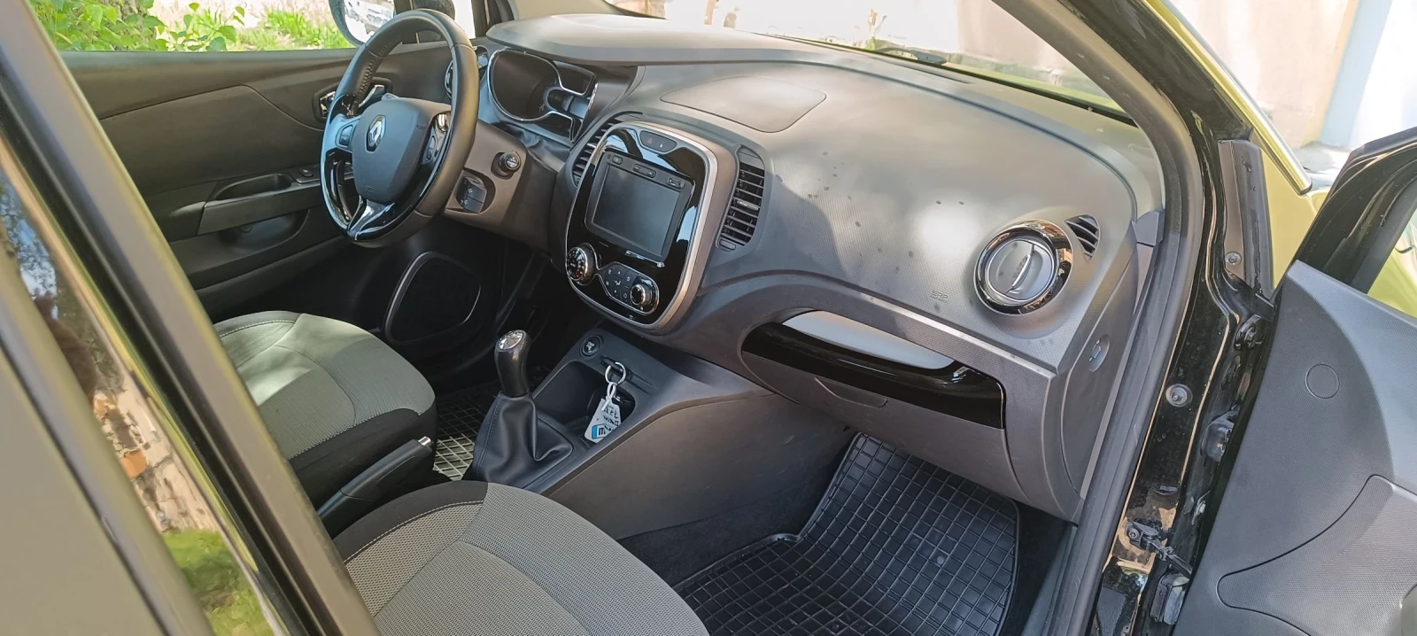 Renault Captur 1.5DCI 90k. c, снимка 9 - Автомобили и джипове - 54718989