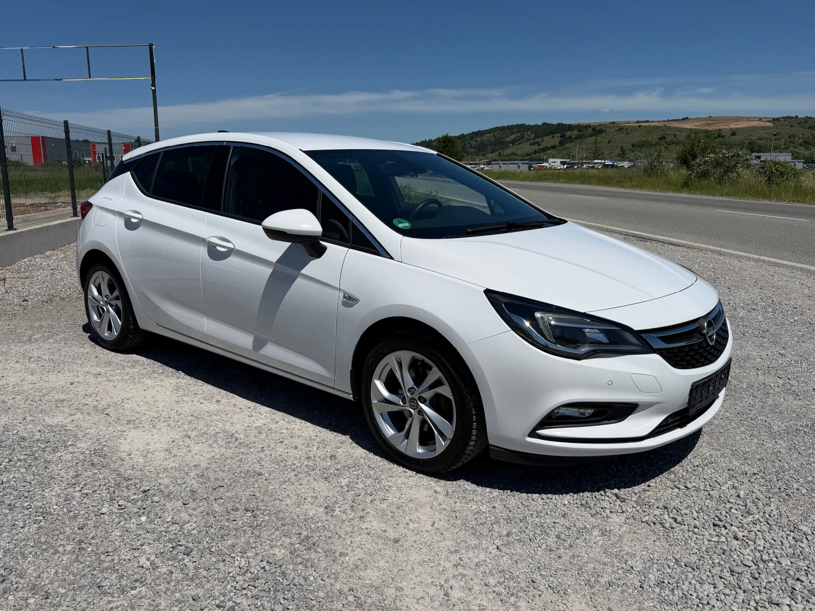 Opel Astra K 1.6CDTI AUTOMATIC NAVI EURO 6 , снимка 4 - Автомобили и джипове - 54724769