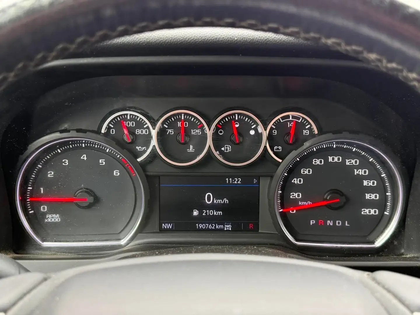 Chevrolet Silverado 2500HD 4X4 Crew Cab LT V8 6, снимка 10 - Автомобили и джипове - 54887834