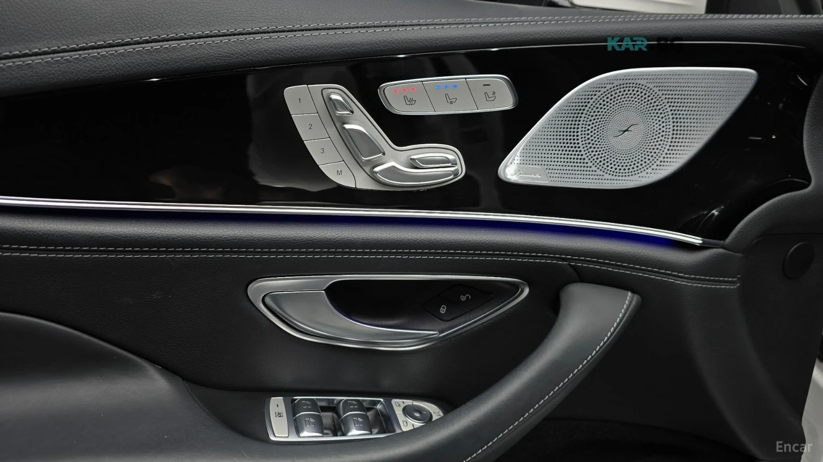 Mercedes-Benz AMG GT 43* 4MATIC+ * 360* HUD* PANO* ПОДГРЕВ* ОБДУХВАНЕ* , снимка 15 - Автомобили и джипове - 55029865