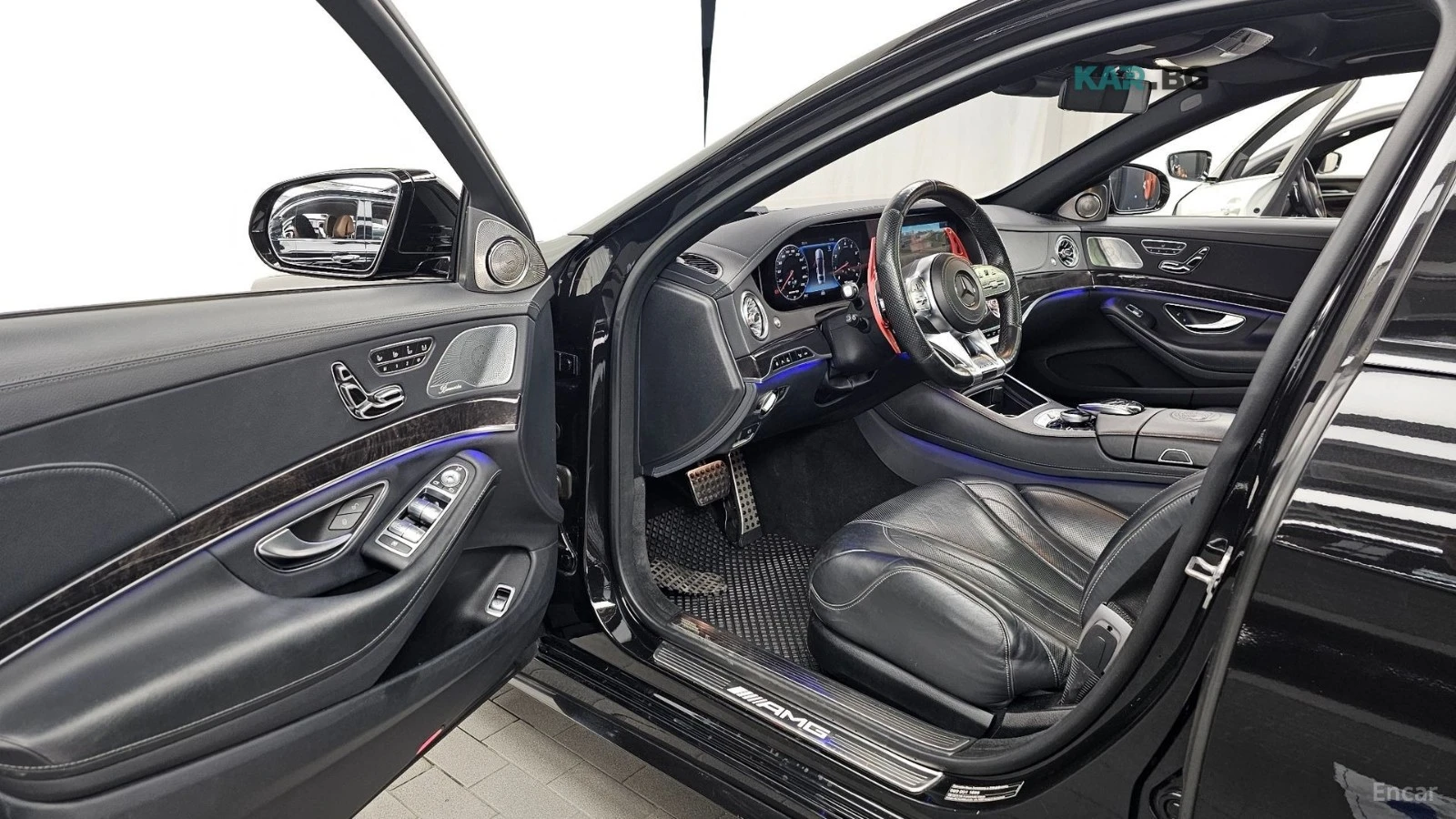 Mercedes-Benz S 63 AMG 4MATIC+ * КОЖА* ОБДУХВ* МАСАЖ* 360, снимка 8 - Автомобили и джипове - 55236075