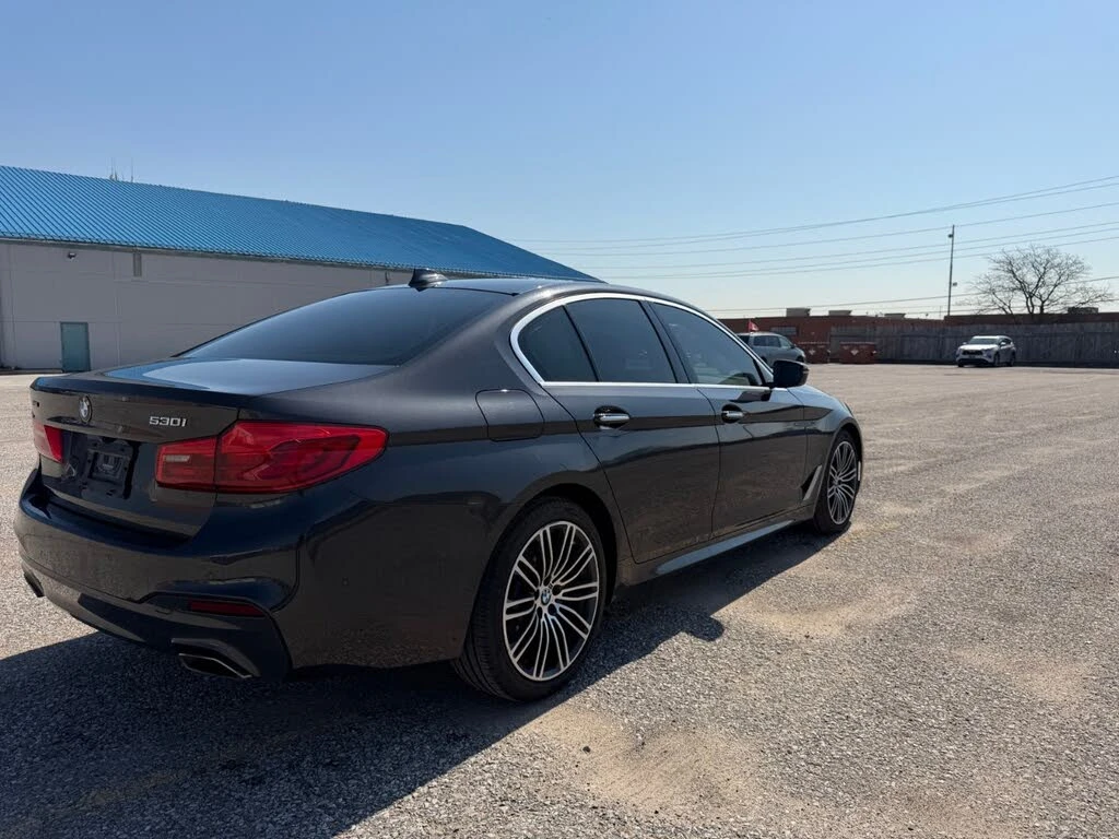 BMW 530 i xDrive* M SPORT* HARMAN KARDON* ПОДГРЕВ* КАМЕРА*, снимка 5 - Автомобили и джипове - 55284311