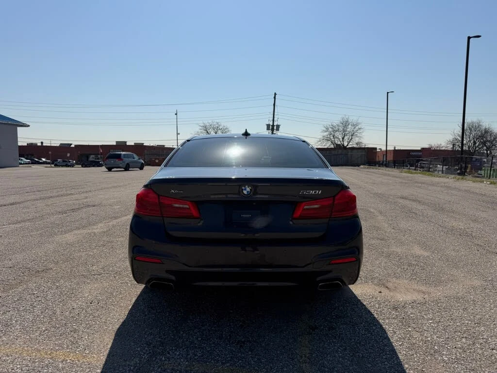 BMW 530 i xDrive* M SPORT* HARMAN KARDON* ПОДГРЕВ* КАМЕРА*, снимка 6 - Автомобили и джипове - 55284311