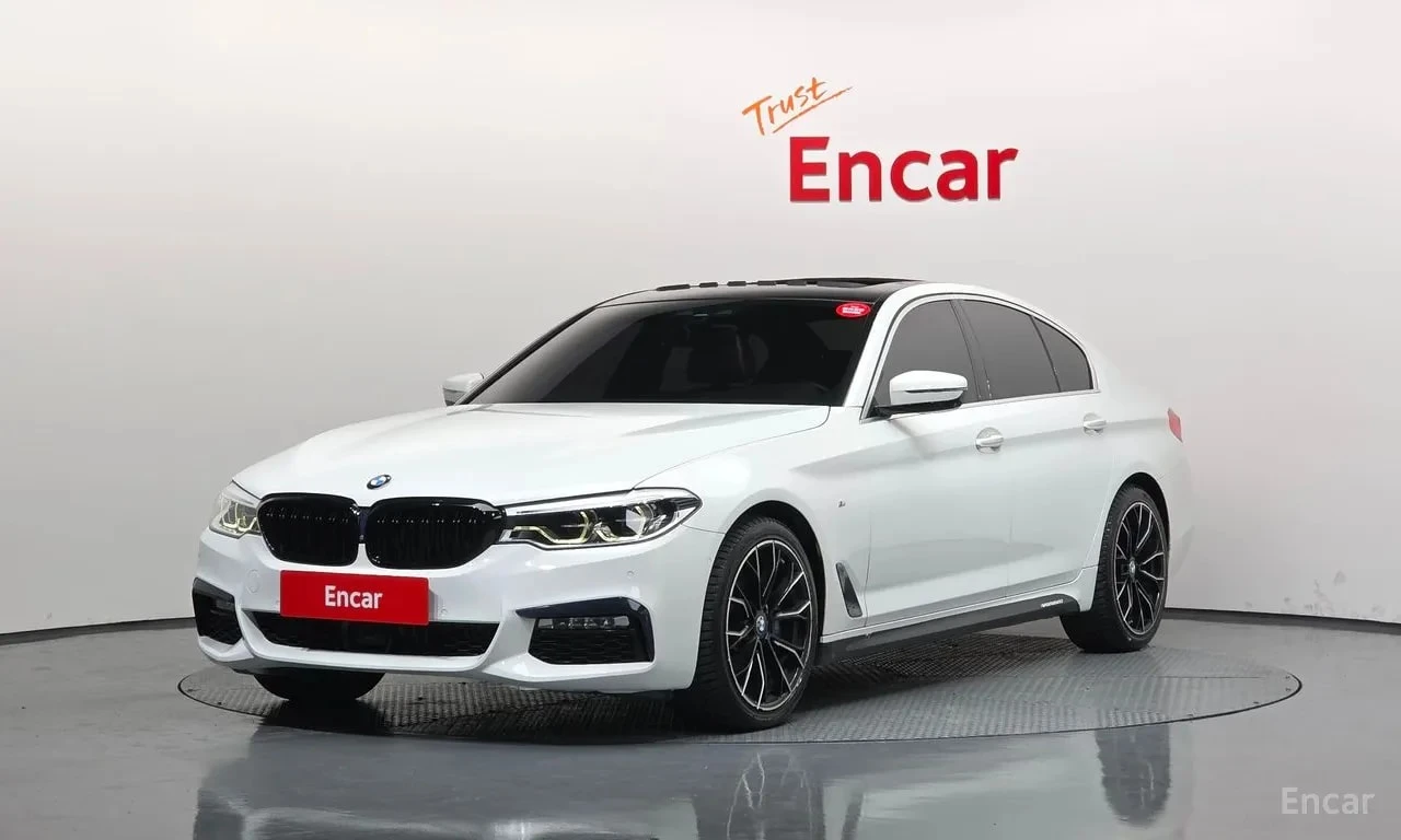 BMW 530 * МАСАЖИ * ОБДУХВАНЕ * ДИСТРОНИК * 2 КЛЮЧА
