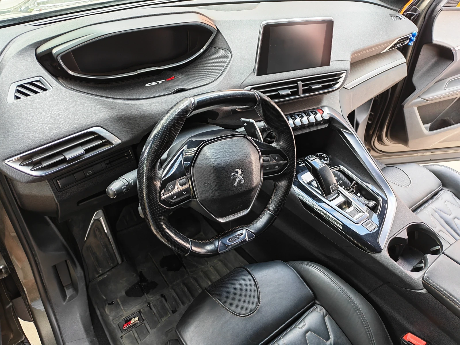 Peugeot 3008 GT, снимка 11 - Автомобили и джипове - 56245878