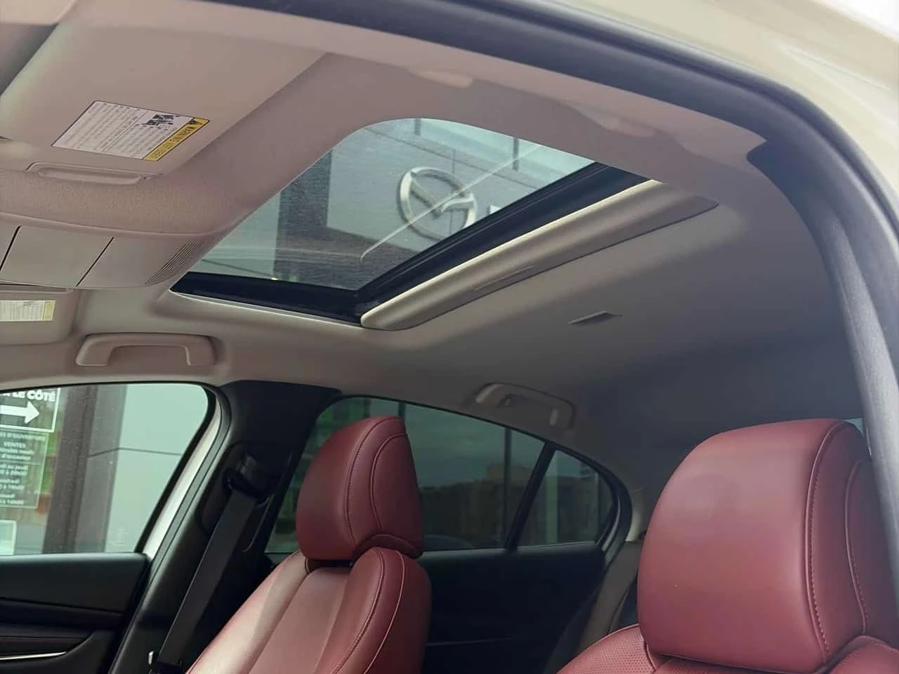 Mazda 3 * GT w/Turb�| HUD| BOSE| �����|  | Mobile.bg � ����������� 17