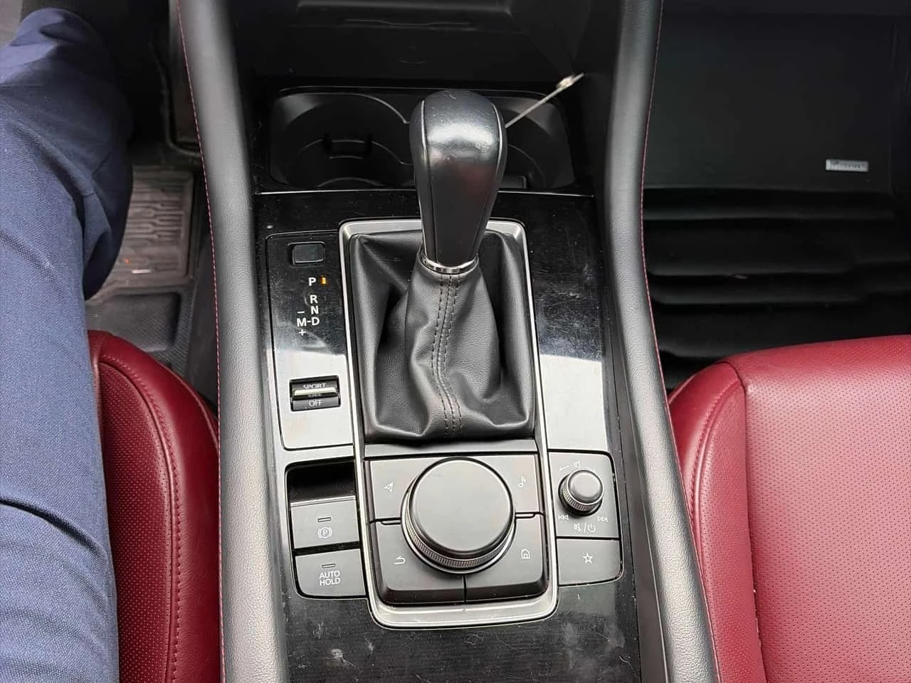 Mazda 3 * GT w/Turb�| HUD| BOSE| �����|  | Mobile.bg � ����������� 13