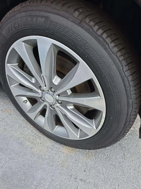 Mercedes-Benz GL 450 * Premium* 4matic* Pano* Keyless* Камера* Blind Sp - 23900 лв. / 12219.88 € - 38324478 5