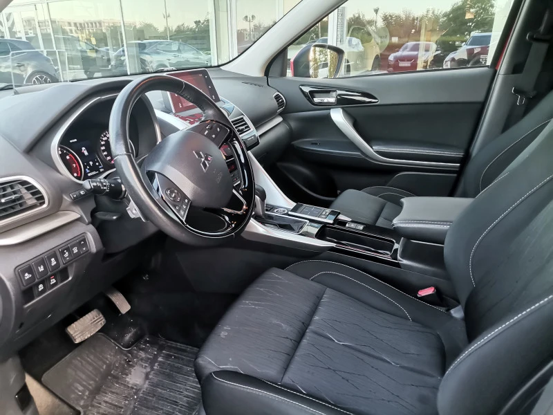 Mitsubishi Eclipse Cross Intense, снимка 4 - Автомобили и джипове - 46407059