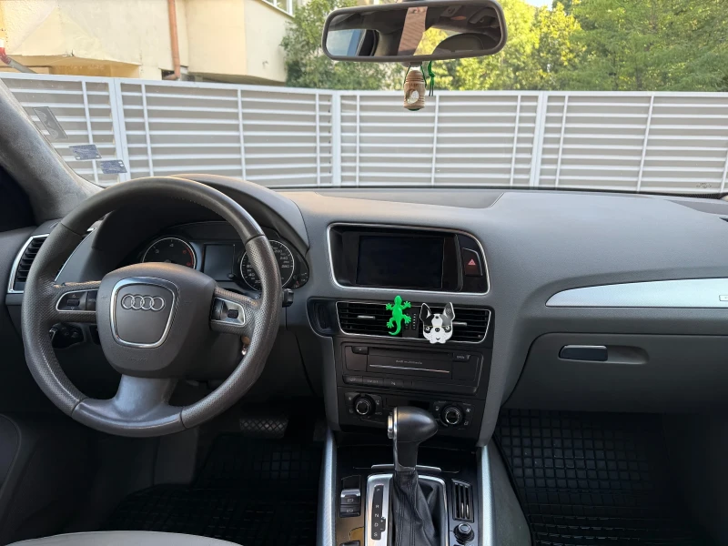 Audi Q5, снимка 9 - Автомобили и джипове - 52338037