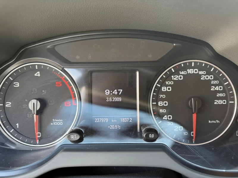 Audi Q5, снимка 11 - Автомобили и джипове - 52338037