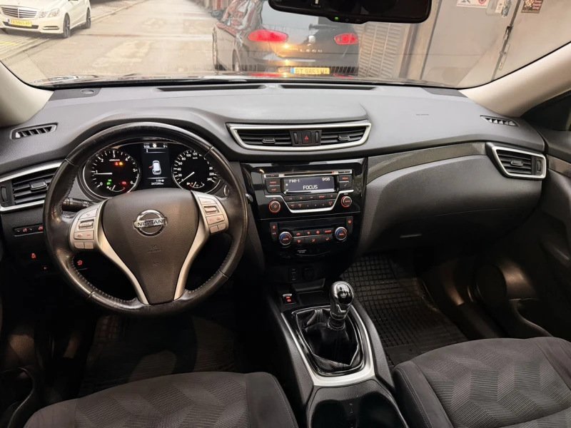 Nissan X-trail 4x4 TEKNA PANORAMA, снимка 8 - Автомобили и джипове - 52341522