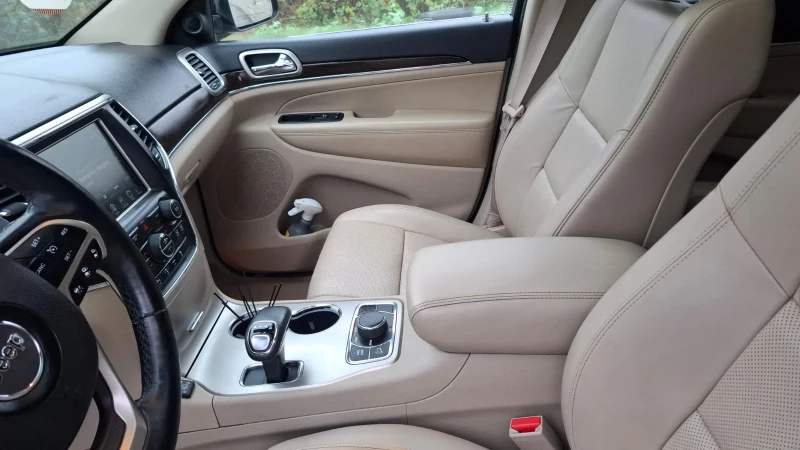 Jeep Grand cherokee 5.7 HEMI * Газ * Подгрев * Обдухв * Distronic * Ke, снимка 12 - Автомобили и джипове - 52346112