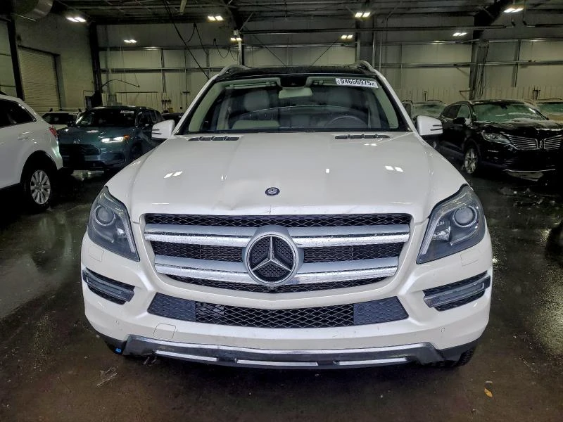 Mercedes-Benz GL 450 4MATIC* HARMAN/KARDON* KEYLESS* 360, снимка 2 - Автомобили и джипове - 52967126