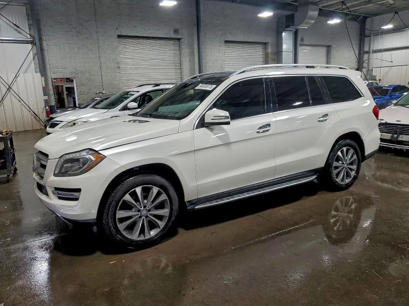 Mercedes-Benz GL 450 4MATIC* HARMAN/KARDON* KEYLESS* 360, снимка 3 - Автомобили и джипове - 52967126