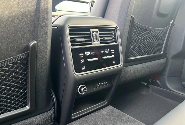 Porsche Cayenne GTS = NEW = Sport Design Гаранция, снимка 14 - Автомобили и джипове - 53523726