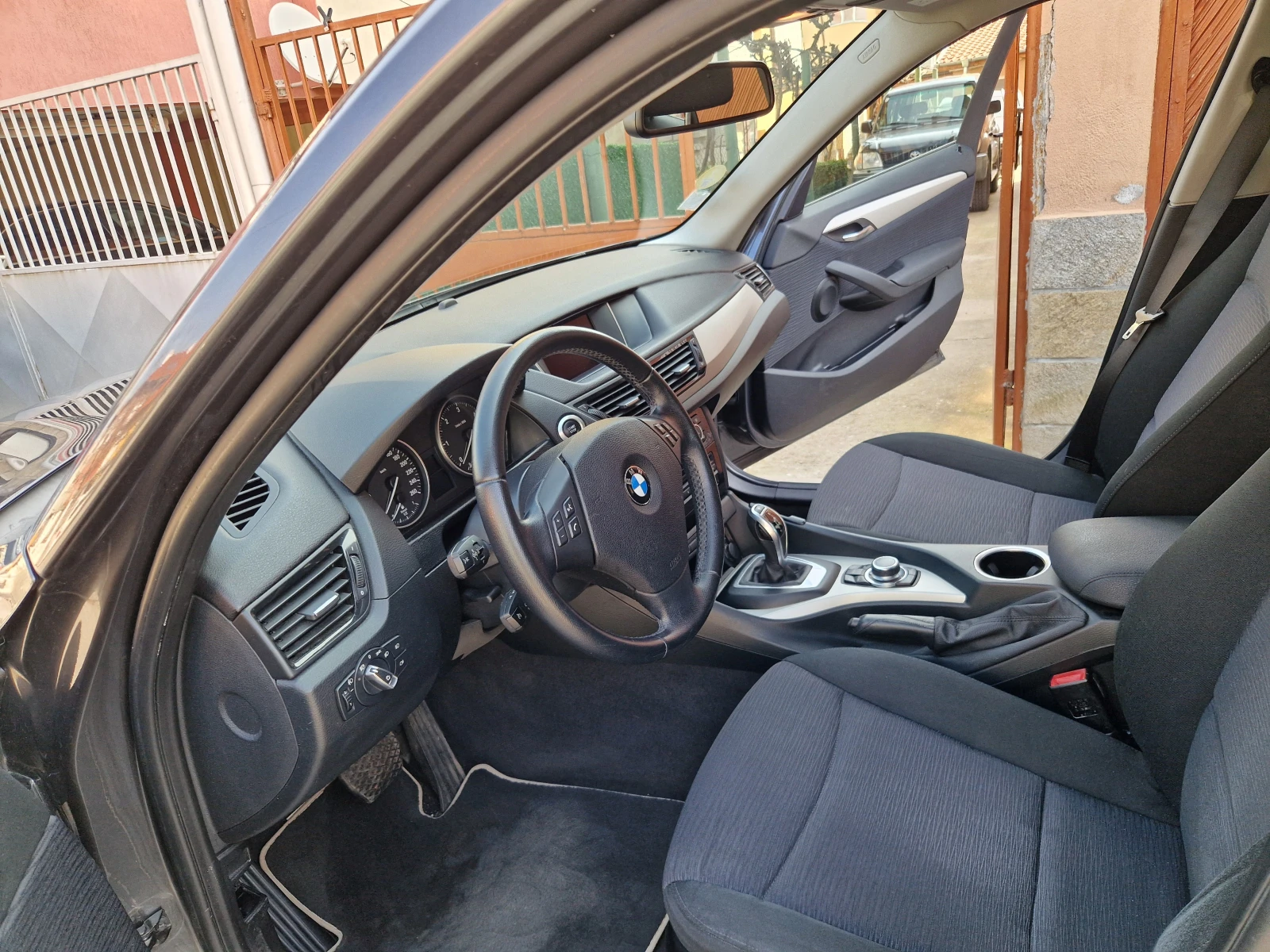 BMW X1 Навигация, фейса, снимка 5 - Автомобили и джипове - 51653743