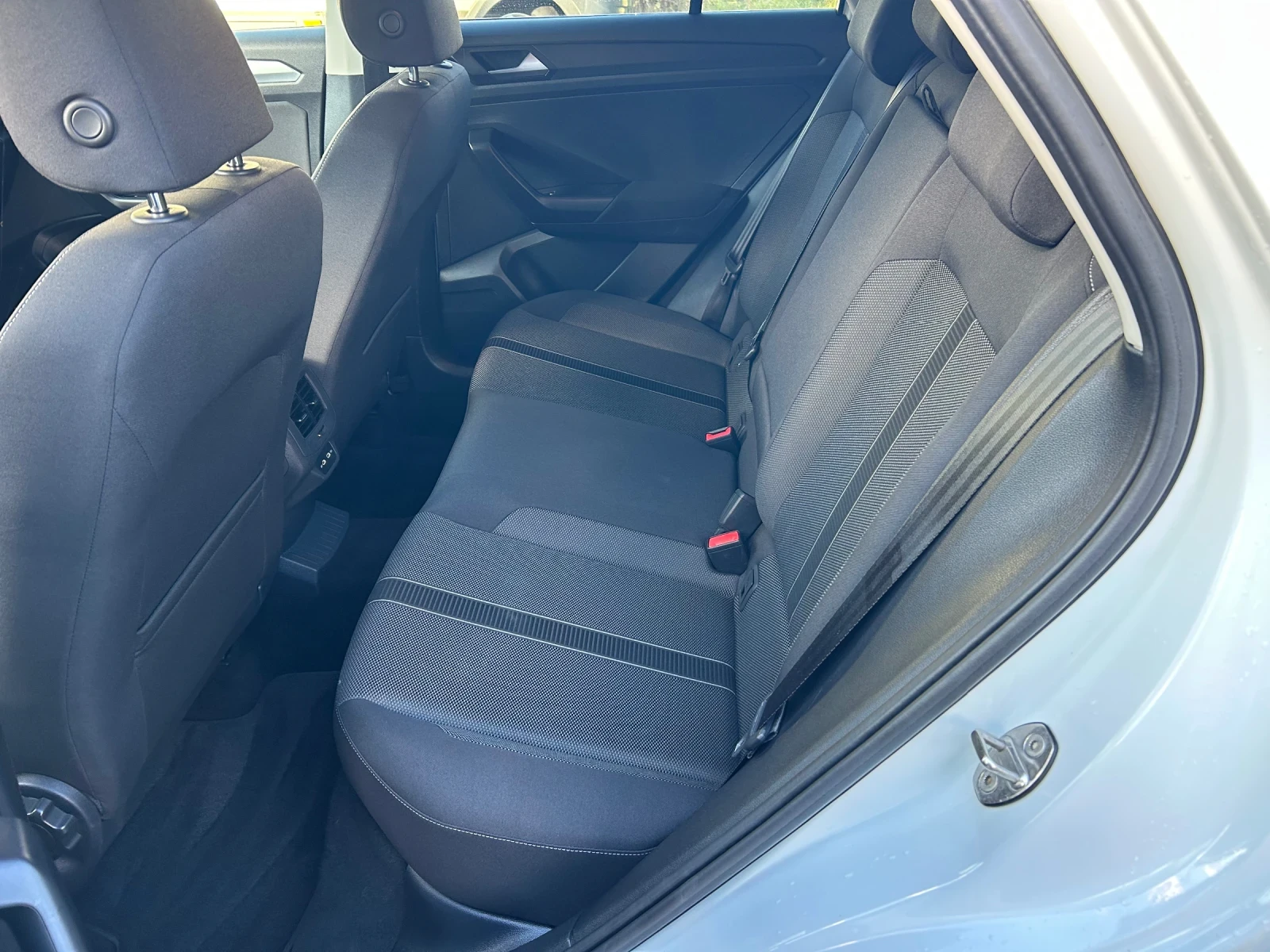 VW T-Roc 2.0 TDI 150 / 6 euro 6 facelift  | Mobile.bg   14