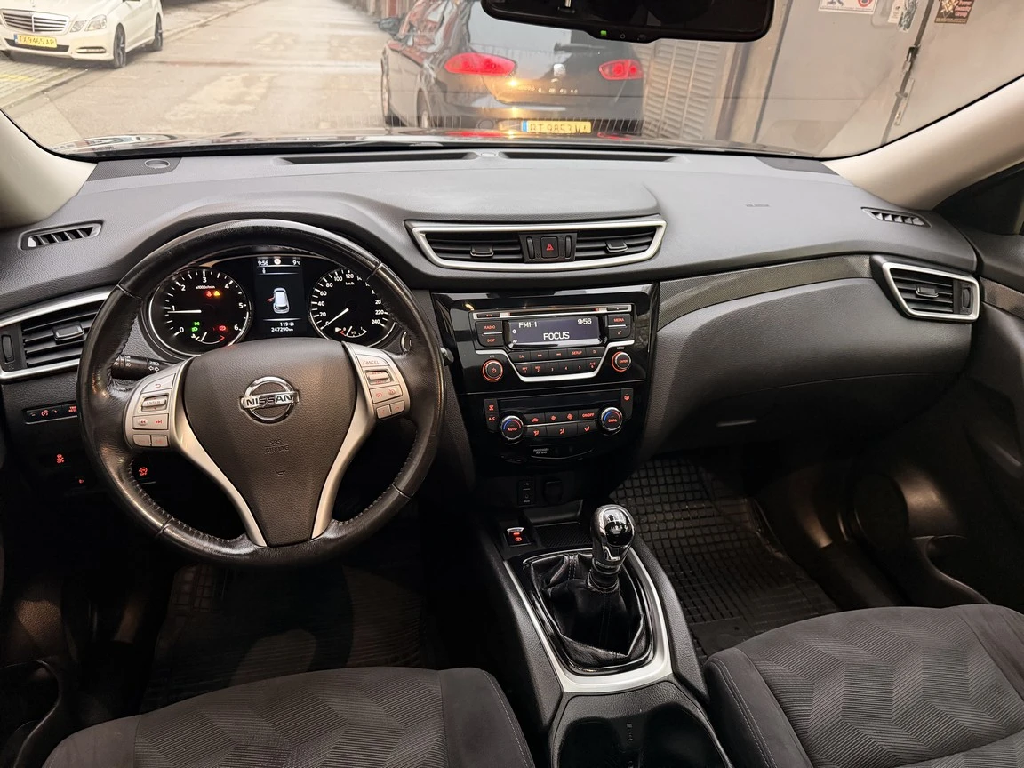 Nissan X-trail 4x4 TEKNA PANORAMA - изображение 8