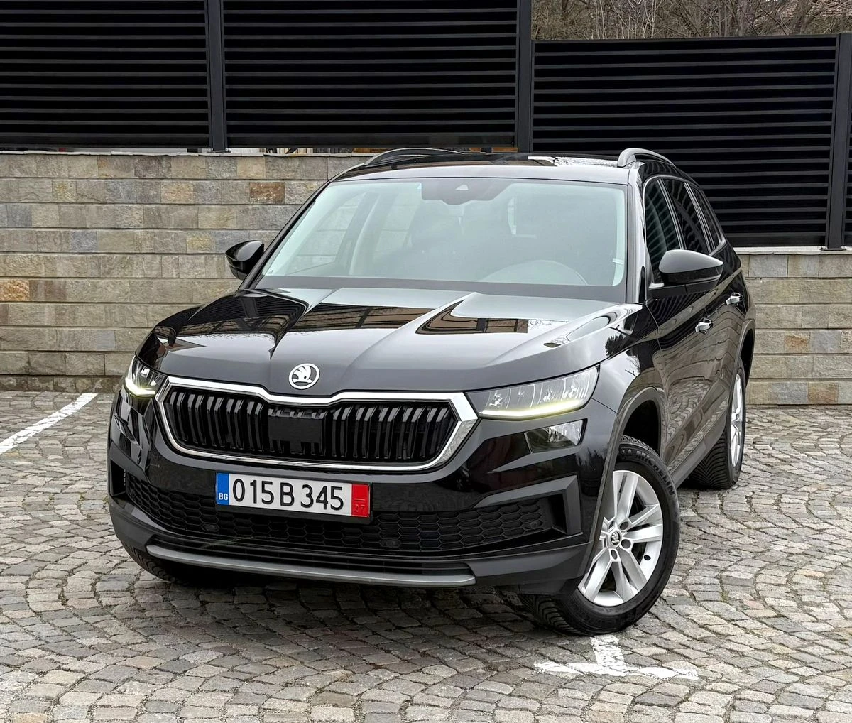Skoda Kodiaq 2.0TDI_DSG 93000km_7-места_