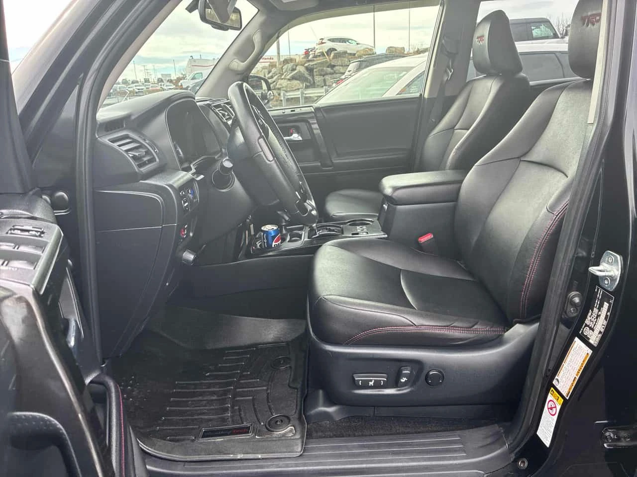 Toyota 4runner * 4WD * ПОДГРЕВ* KEYLESS* PANO* , снимка 5 - Автомобили и джипове - 54312616