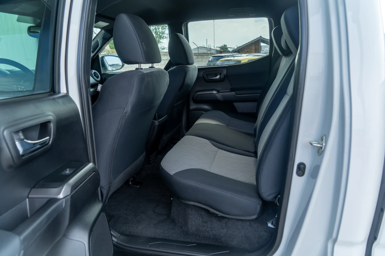 Toyota Tacoma 3.5 = V6 = 4X4 = 2021 = 37000KM = ЛИЗИНГ, снимка 10 - Автомобили и джипове - 54511930