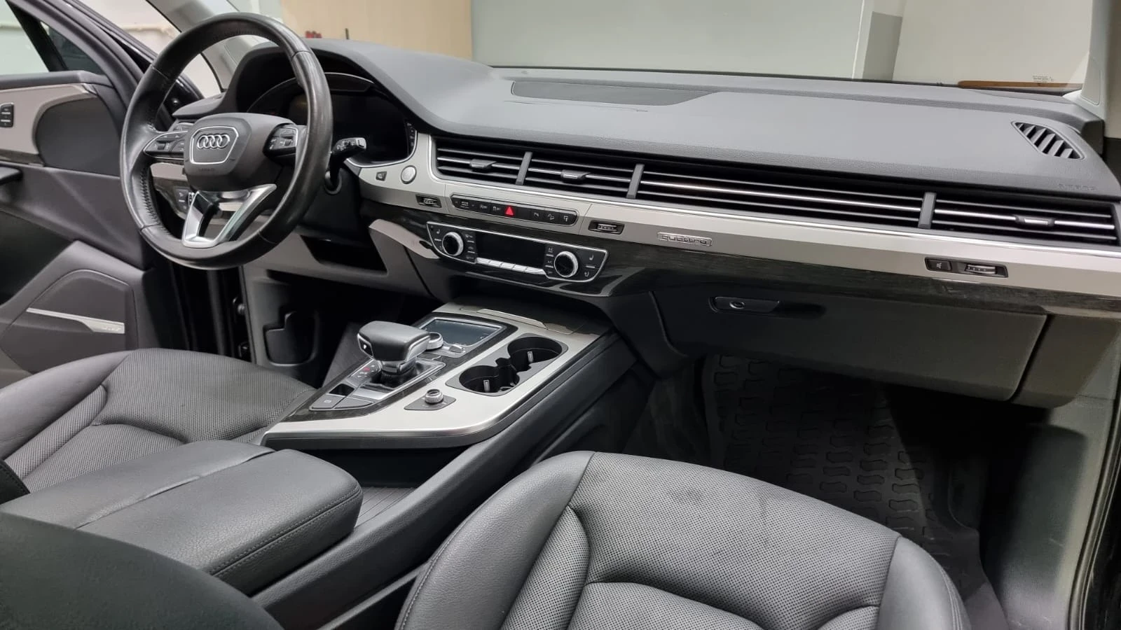 Audi Q7, снимка 15 - Автомобили и джипове - 54791291