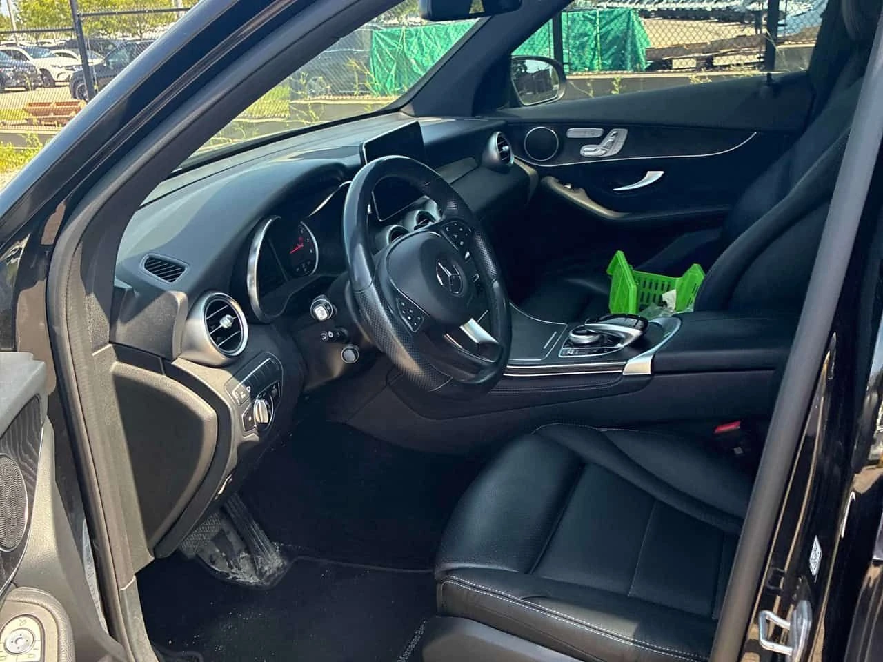 Mercedes-Benz GLC 300 * CARFAX * ЦЕНА ДО БГ, снимка 6 - Автомобили и джипове - 55415917