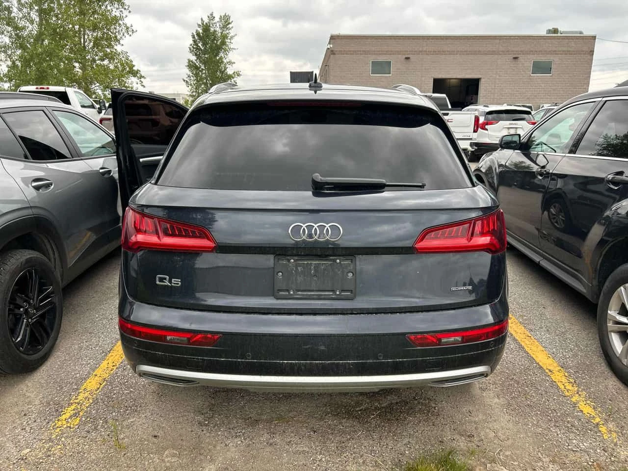 Audi Q5 QUATTRO * ГЛАВНО ПРЕДСТАВИТЕЛСТВО НА CHEVROLET* , снимка 5 - Автомобили и джипове - 55624117