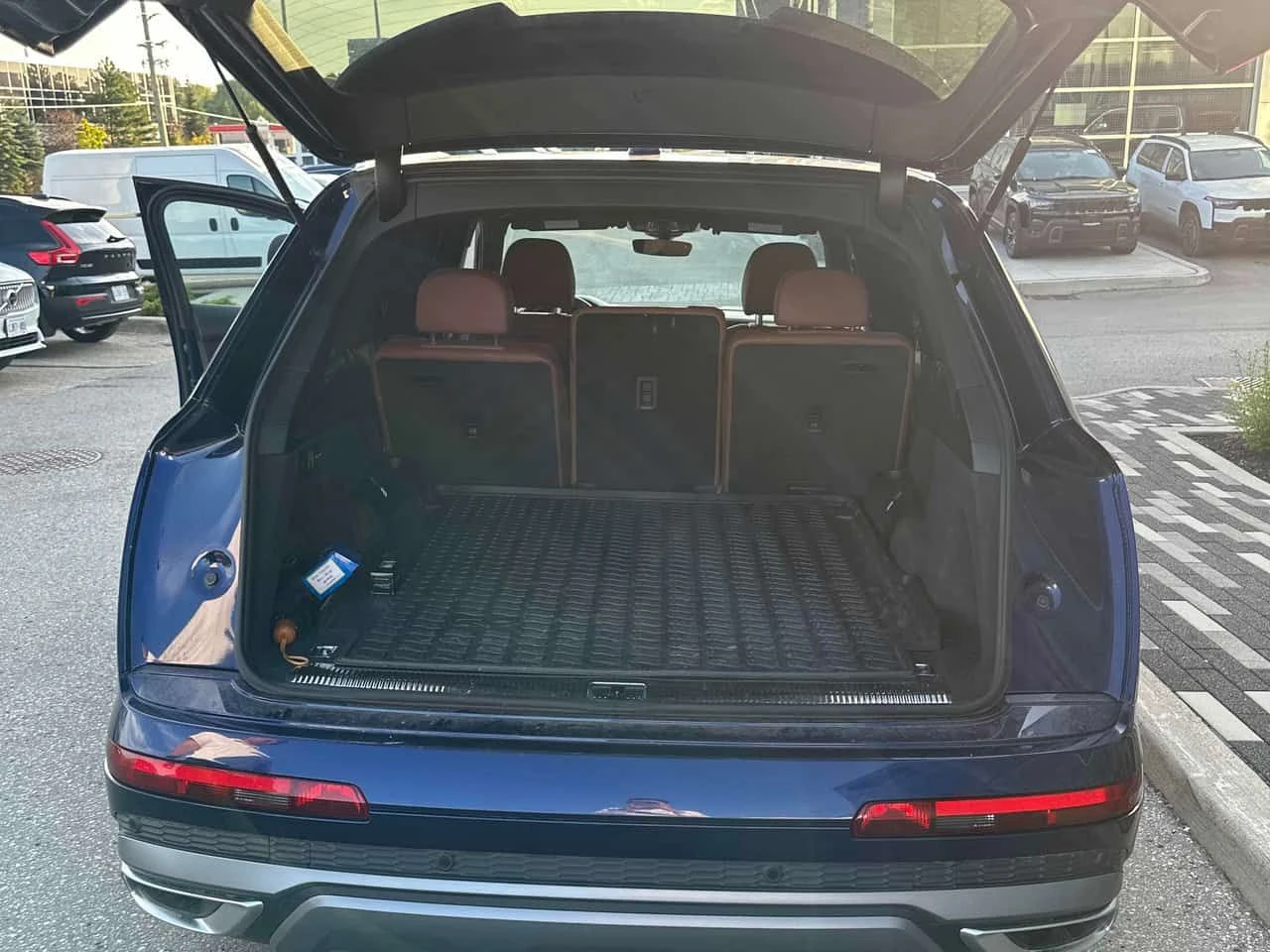 Audi Q7 * Technik * CARFAX * ОПЦИЯ ЗА ФИНАНСИРАНЕ , снимка 13 - Автомобили и джипове - 55690011
