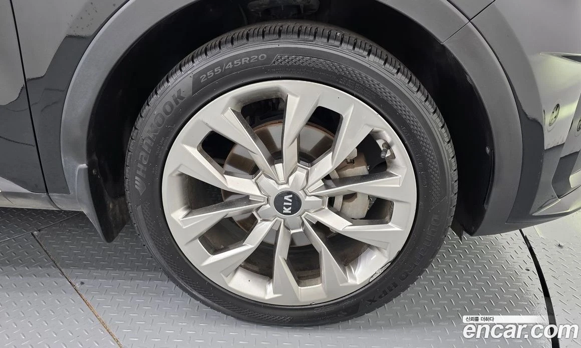 Kia Sorento Diesel 2.2 2WD Trendy, снимка 5 - Автомобили и джипове - 56155198