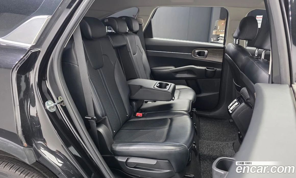 Kia Sorento Diesel 2.2 2WD Trendy, снимка 12 - Автомобили и джипове - 56155198