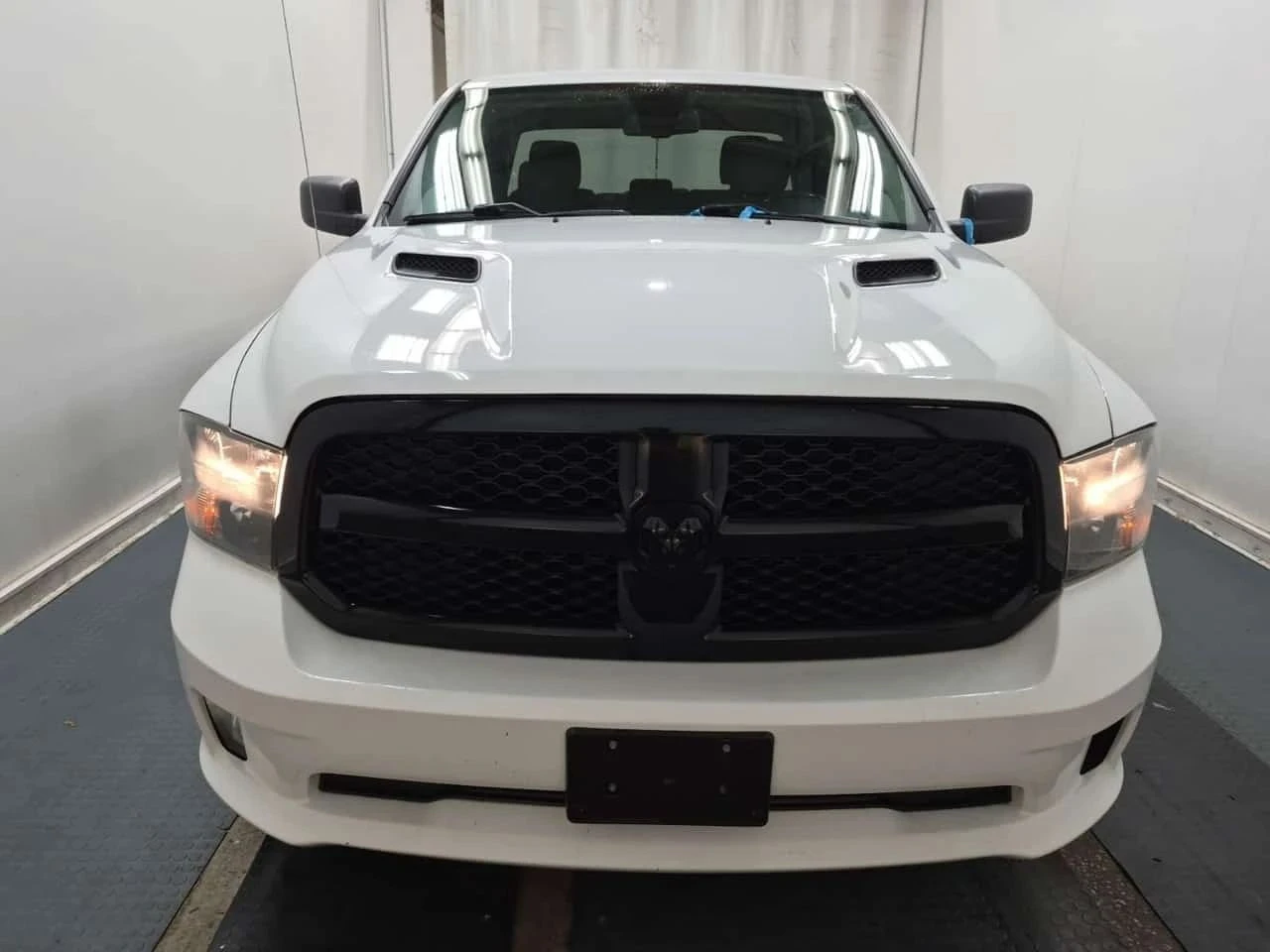 Dodge RAM 1500, снимка 2 - Автомобили и джипове - 56686099