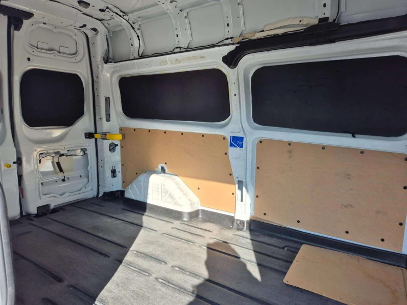 Ford Transit Custom 2.0L EcoBlue, снимка 9 - Бусове и автобуси - 52542525
