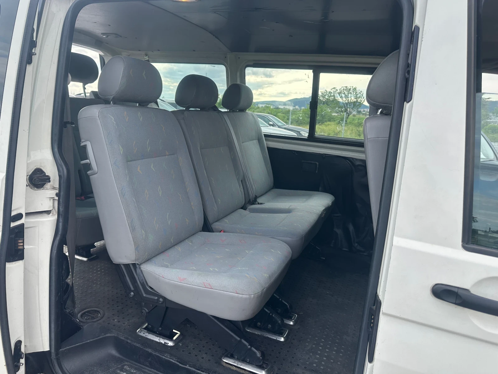 VW T5 1.9TDI* 105 к.с.* 9-МЕСТЕН - изображение 10