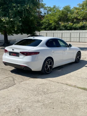 Alfa Romeo Giulia 2.2JTD////!!! | Mobile.bg    5