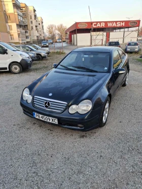 Mercedes-Benz C 220 Купе, снимка 4