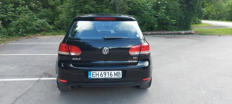 VW Golf 1.6 TDI, снимка 9 - Автомобили и джипове - 45431442