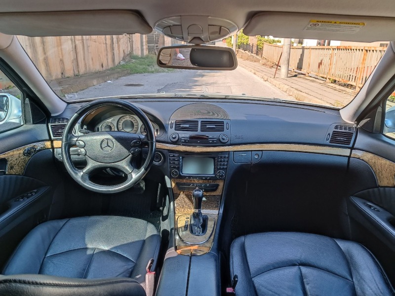 Mercedes-Benz E 320 CDI, снимка 8 - Автомобили и джипове - 45637614