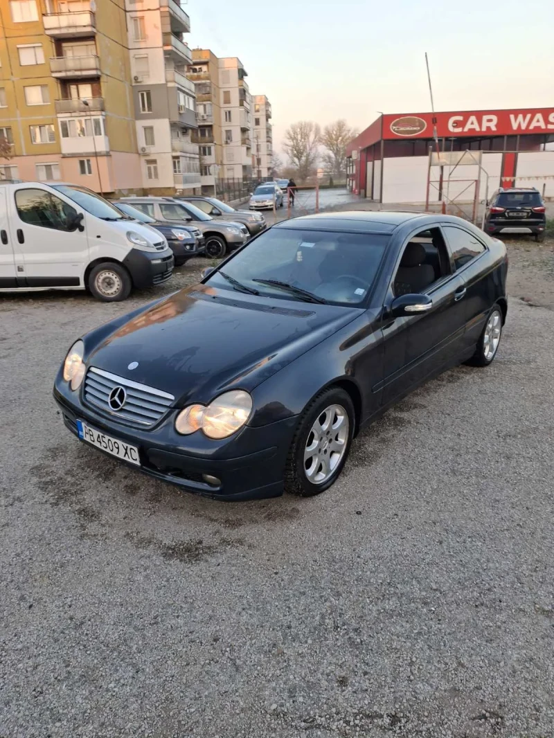 Mercedes-Benz C 220 Купе, снимка 1 - Автомобили и джипове - 47997203