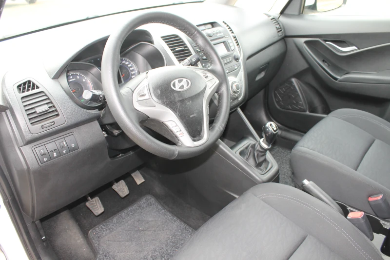 Hyundai Ix20 171000км.ИТАЛИЯ, EVRO 5В8, снимка 15 - Автомобили и джипове - 48223855