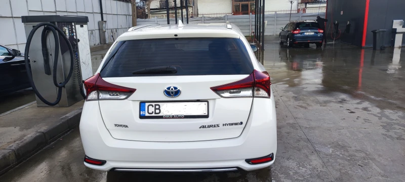 Toyota Auris, снимка 5 - Автомобили и джипове - 48356208